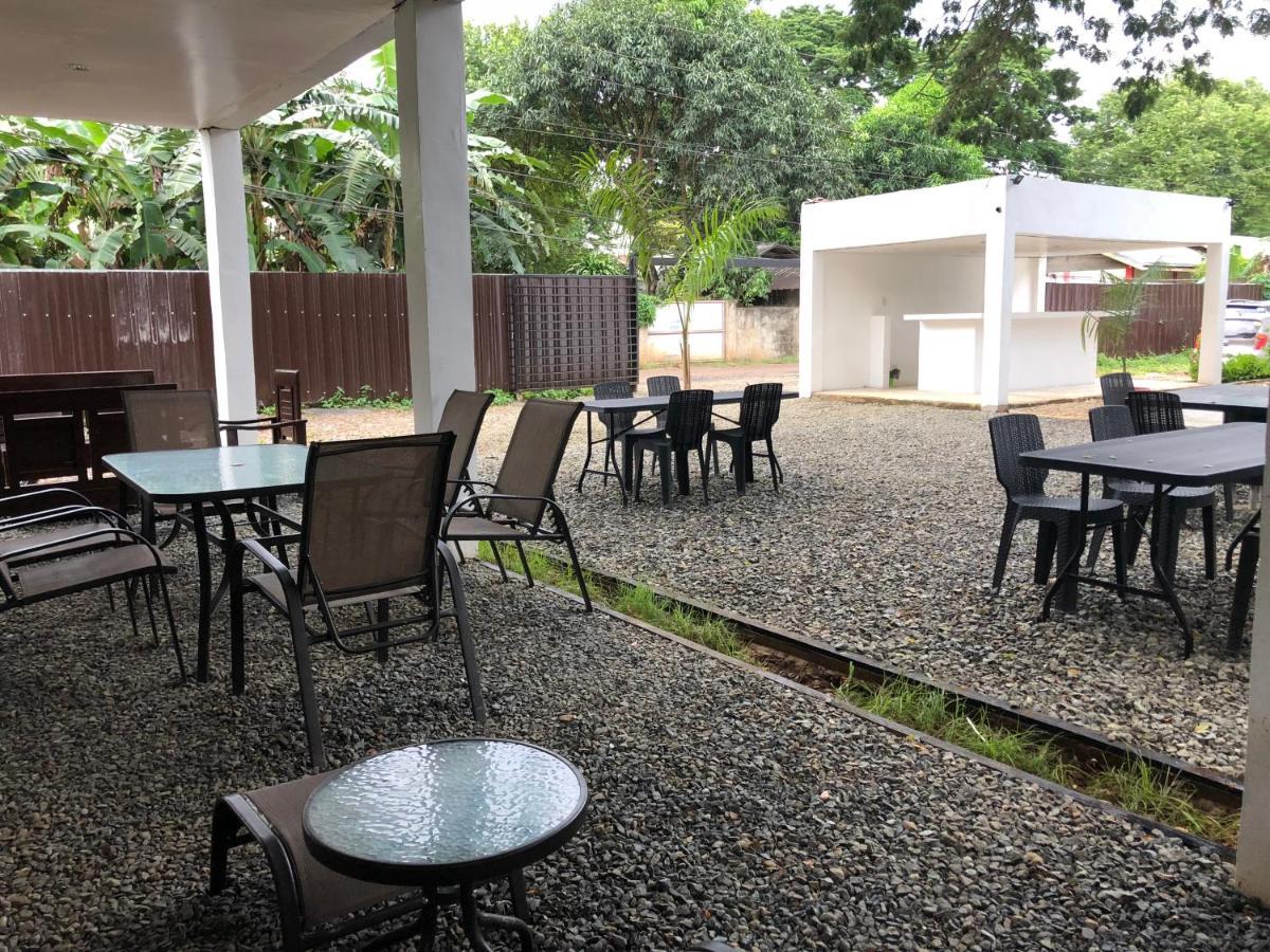 Alesseo Hostel Tiniguiban المظهر الخارجي الصورة