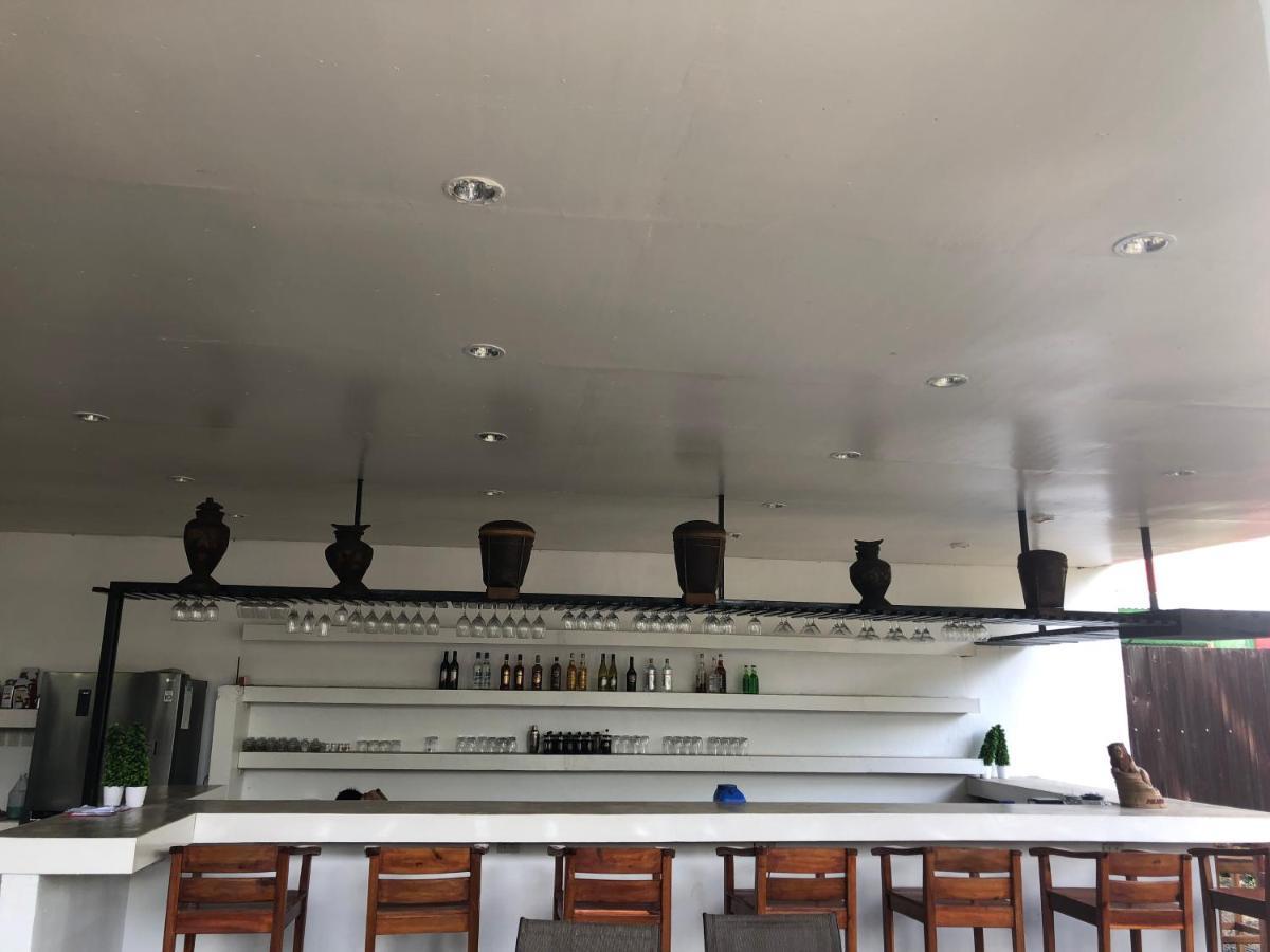 Alesseo Hostel Tiniguiban المظهر الخارجي الصورة
