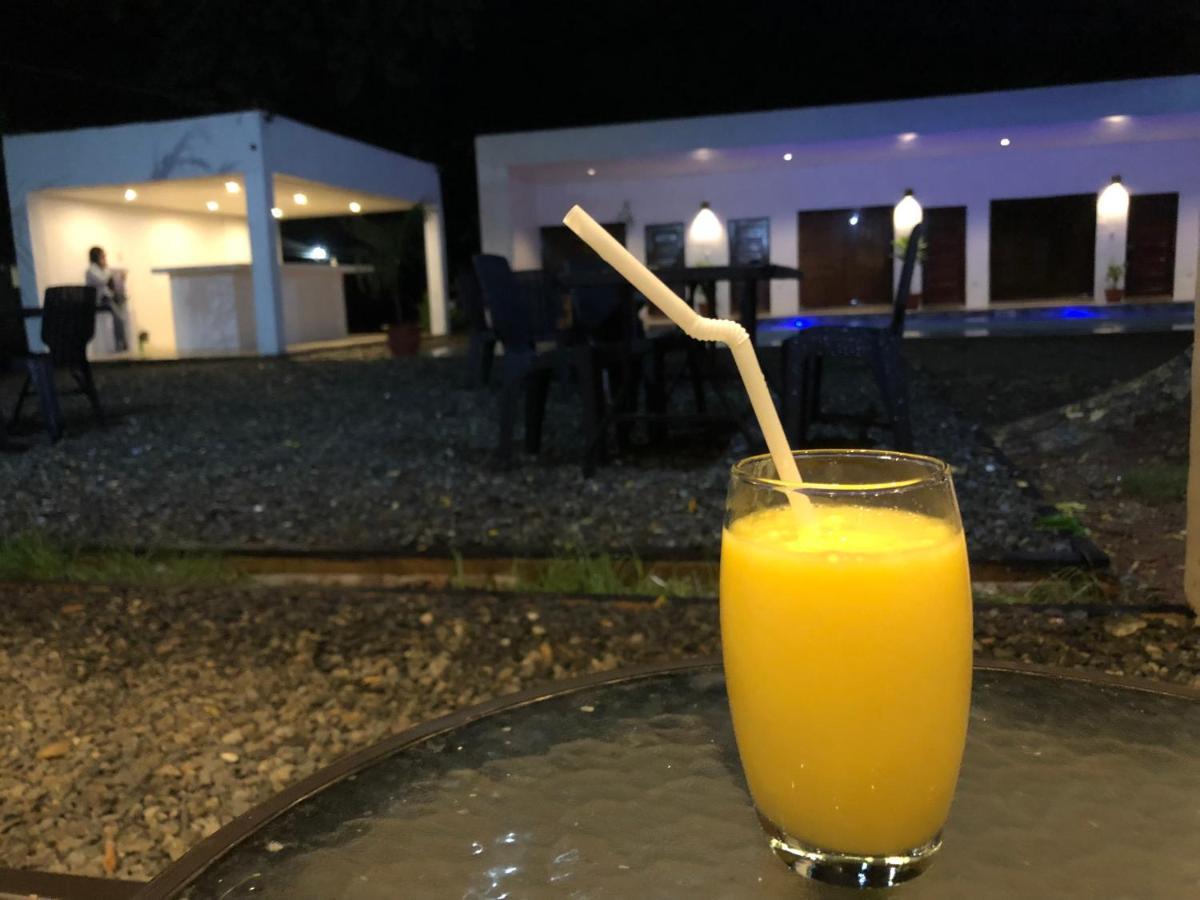 Alesseo Hostel Tiniguiban المظهر الخارجي الصورة