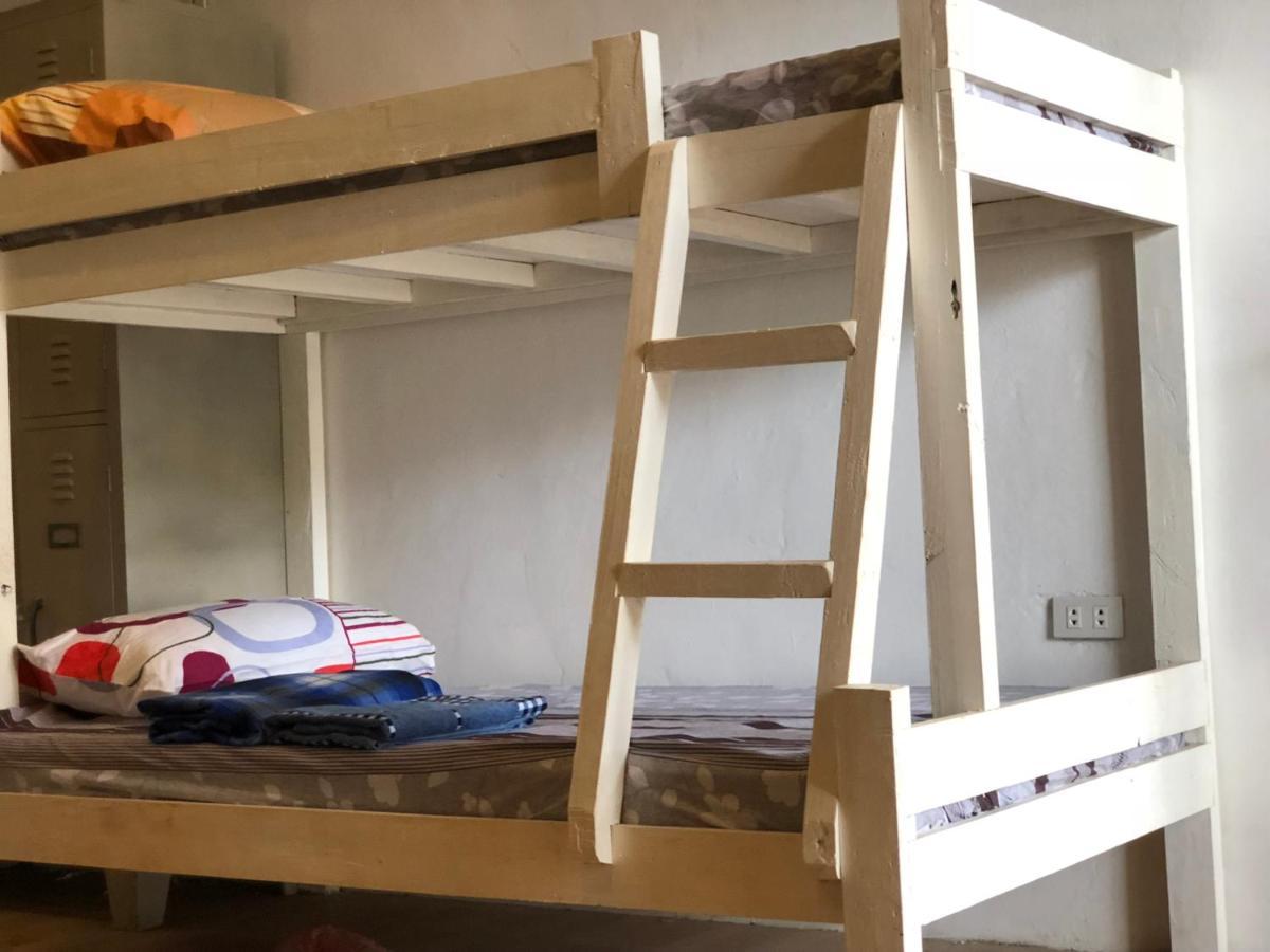 Alesseo Hostel Tiniguiban المظهر الخارجي الصورة