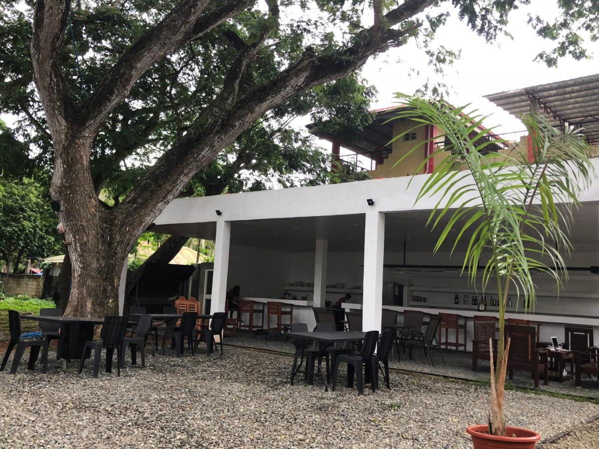 Alesseo Hostel Tiniguiban المظهر الخارجي الصورة