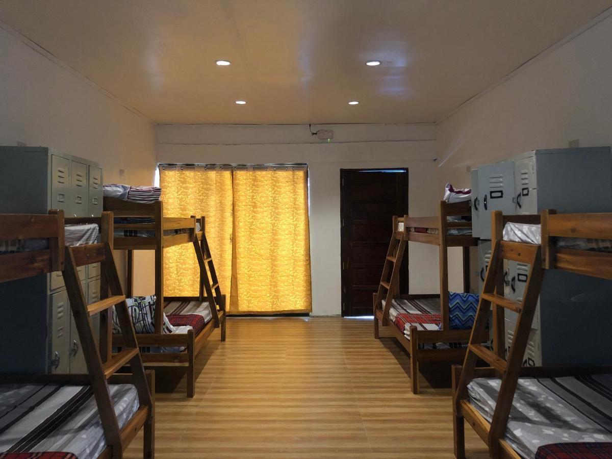 Alesseo Hostel Tiniguiban المظهر الخارجي الصورة