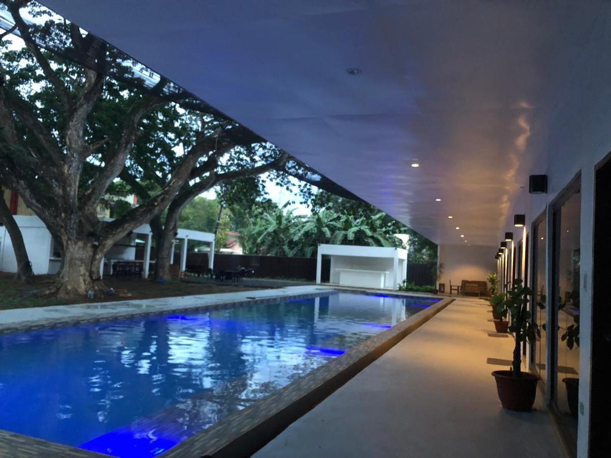 Alesseo Hostel Tiniguiban المظهر الخارجي الصورة