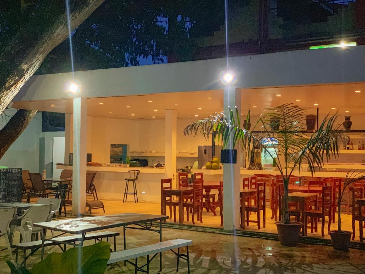 Alesseo Hostel Tiniguiban المظهر الخارجي الصورة