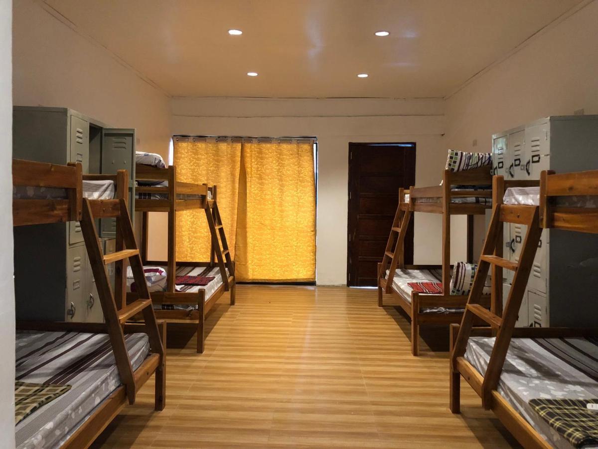 Alesseo Hostel Tiniguiban المظهر الخارجي الصورة