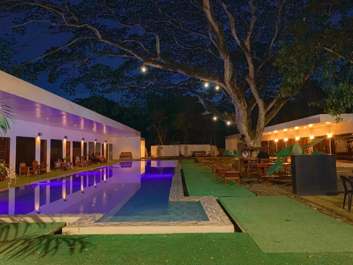 Alesseo Hostel Tiniguiban المظهر الخارجي الصورة
